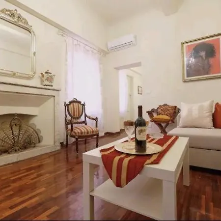 Apartment Mira Lucca