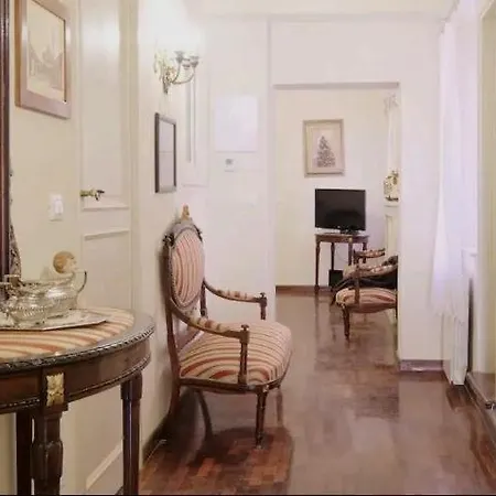 Mira Apartment